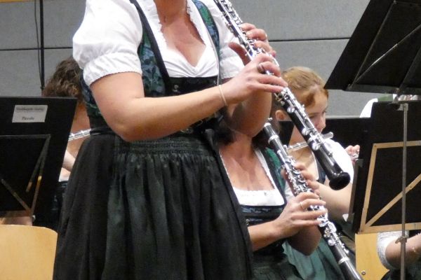 regina-hahn-begeisterte-als-solistin-mit-der-oboe069AB1FB-5F70-8C68-24E8-0425C4ECF613.jpg